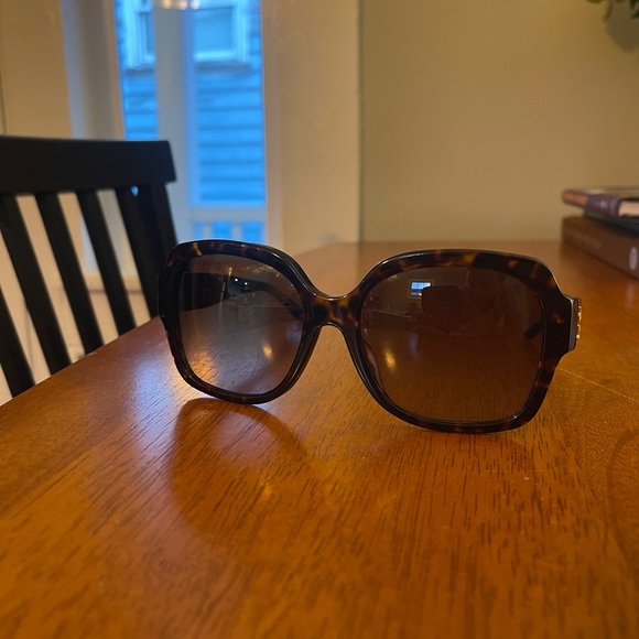 Tory Burch Sunglasses main image 7